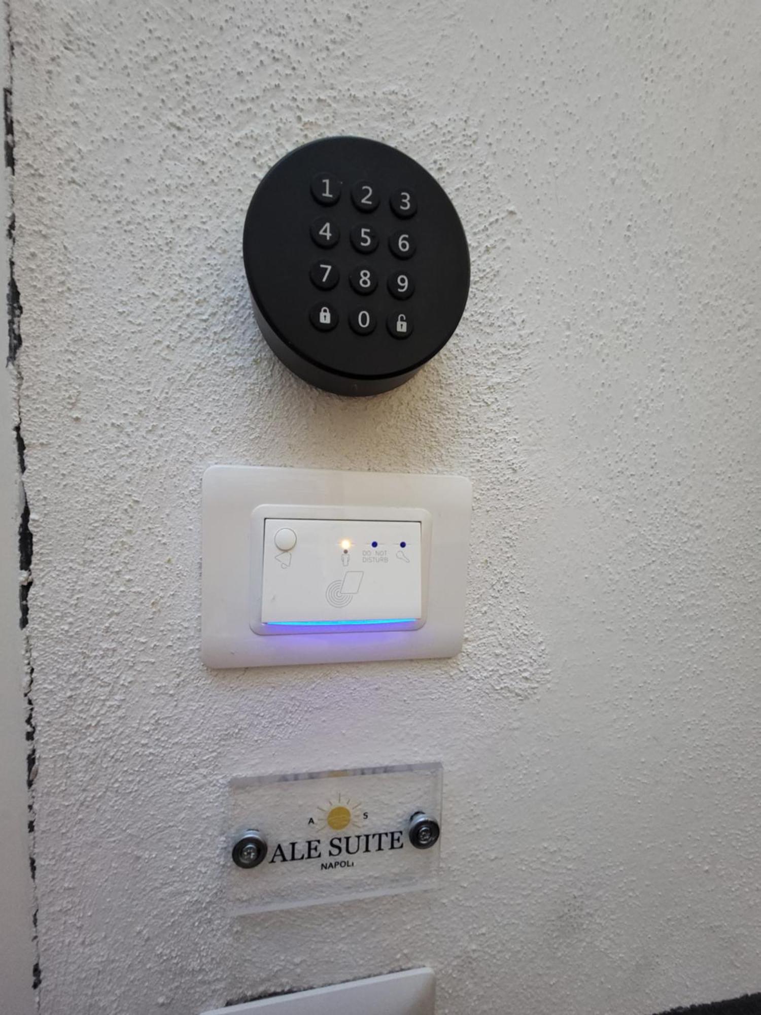 Alesuite 那不勒斯 外观 照片